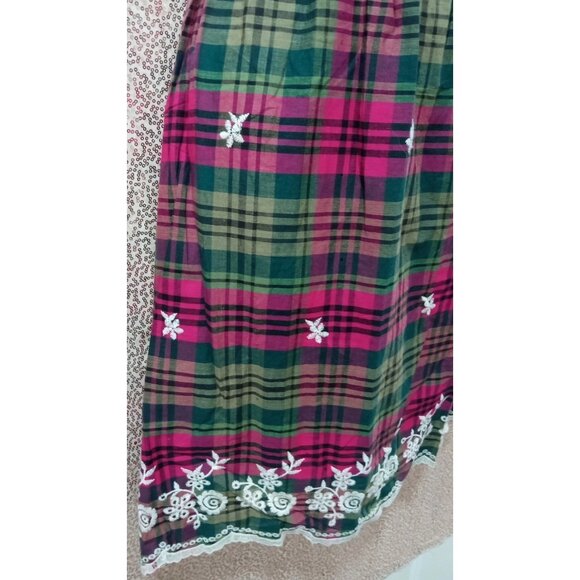 Green & pink plaid knee length pull on dress - Picture 10 of 16